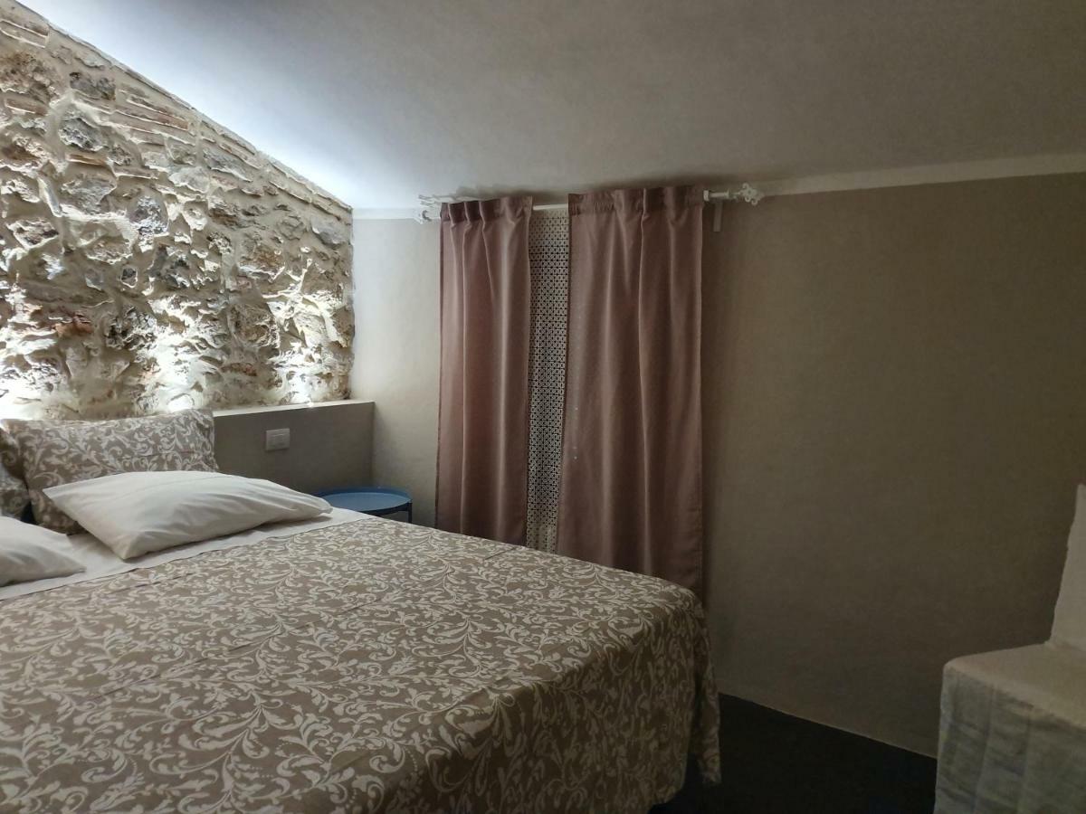 Lo Scarabeo Bed and Breakfast Casale di Pari Eksteriør billede