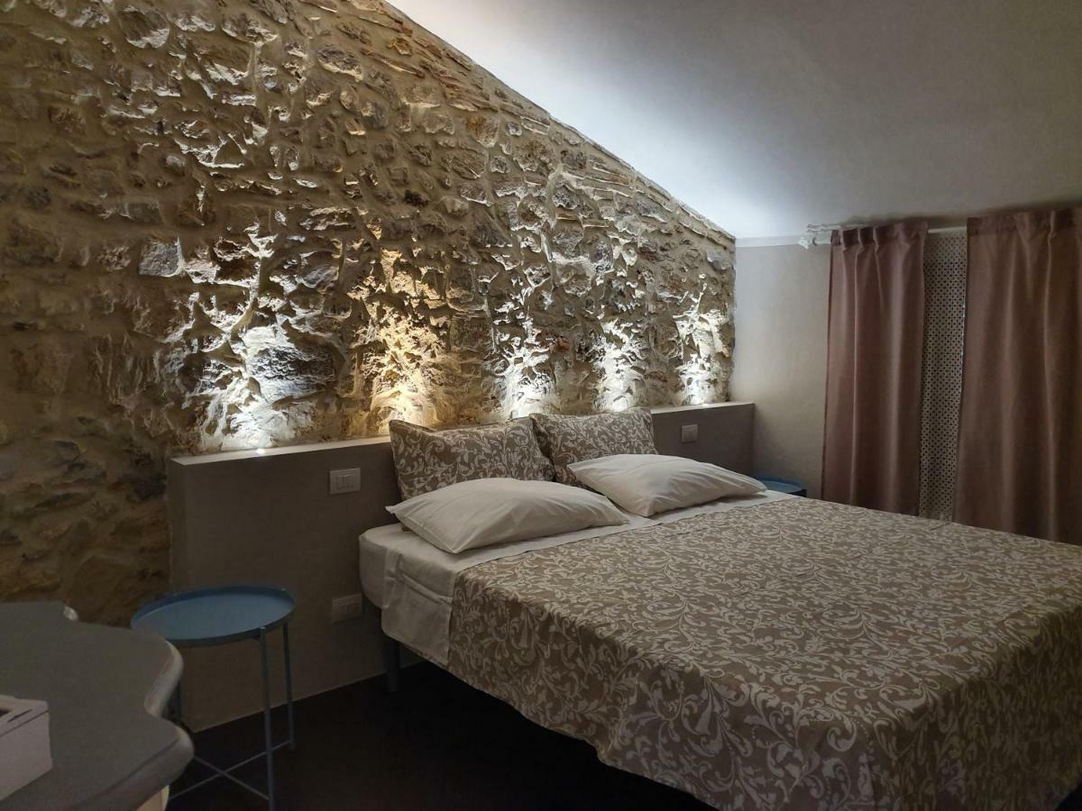 Lo Scarabeo Bed and Breakfast Casale di Pari Eksteriør billede